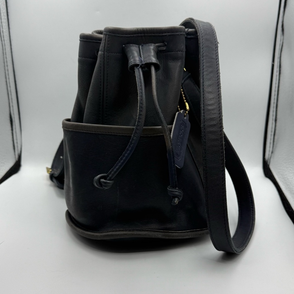 Deep navy Vintage Coach Leather Thompson Drawstring Bucket Bag 0713